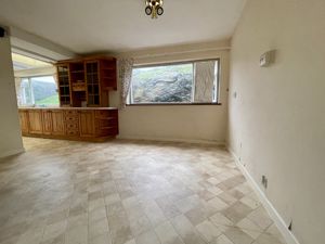 Dining Area- click for photo gallery